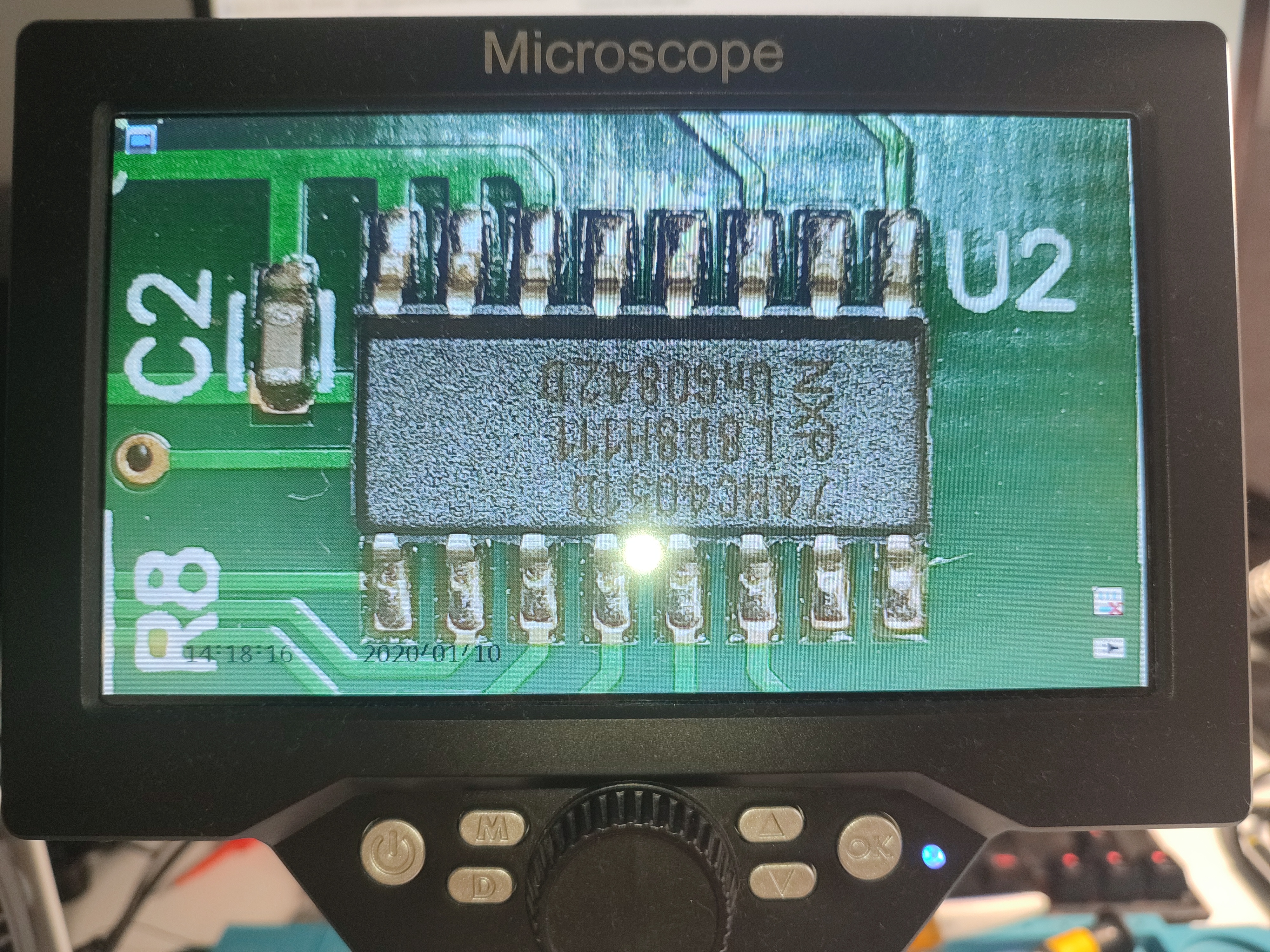 desoldered_ic_1.jpg